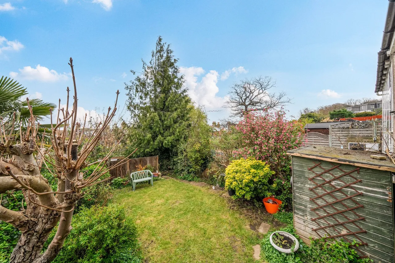 Brinklow Crescent, SE18, photo 7