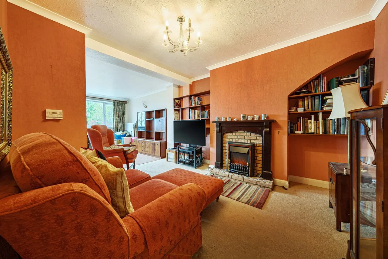 Brinklow Crescent, SE18, photo 3