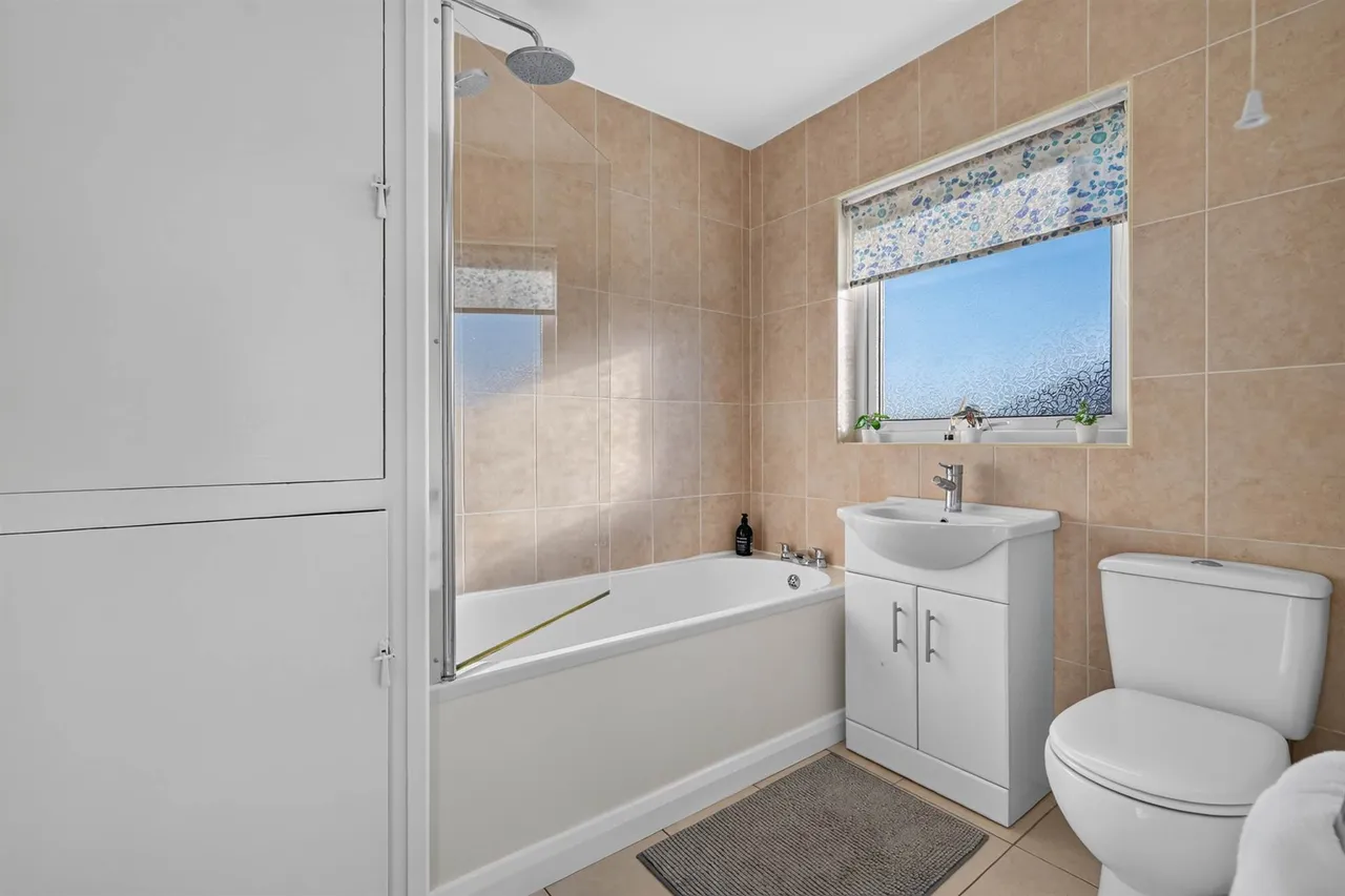 Cotswold Avenue, Belfast, BT8, photo 16