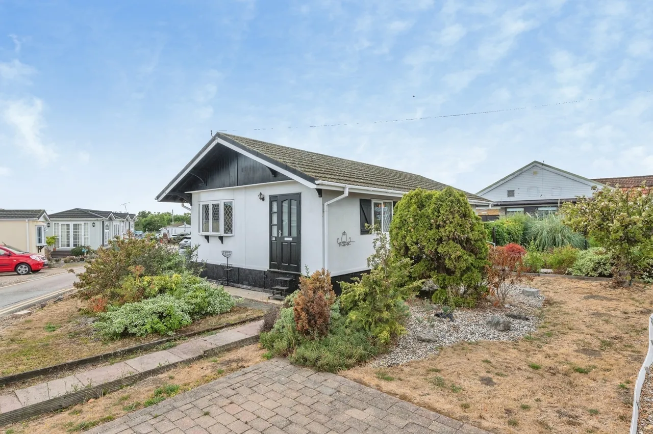 Lower Dunton Road, Dunton, CM13, photo 5