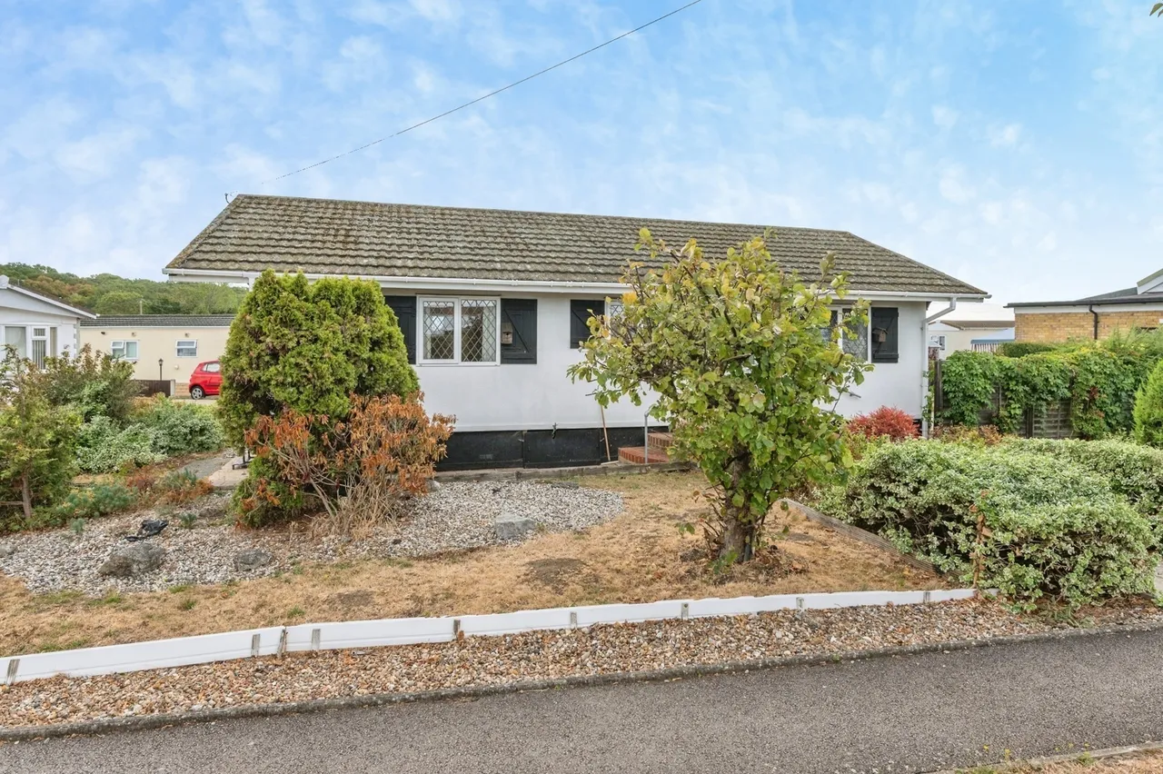 Lower Dunton Road, Dunton, CM13, photo 19