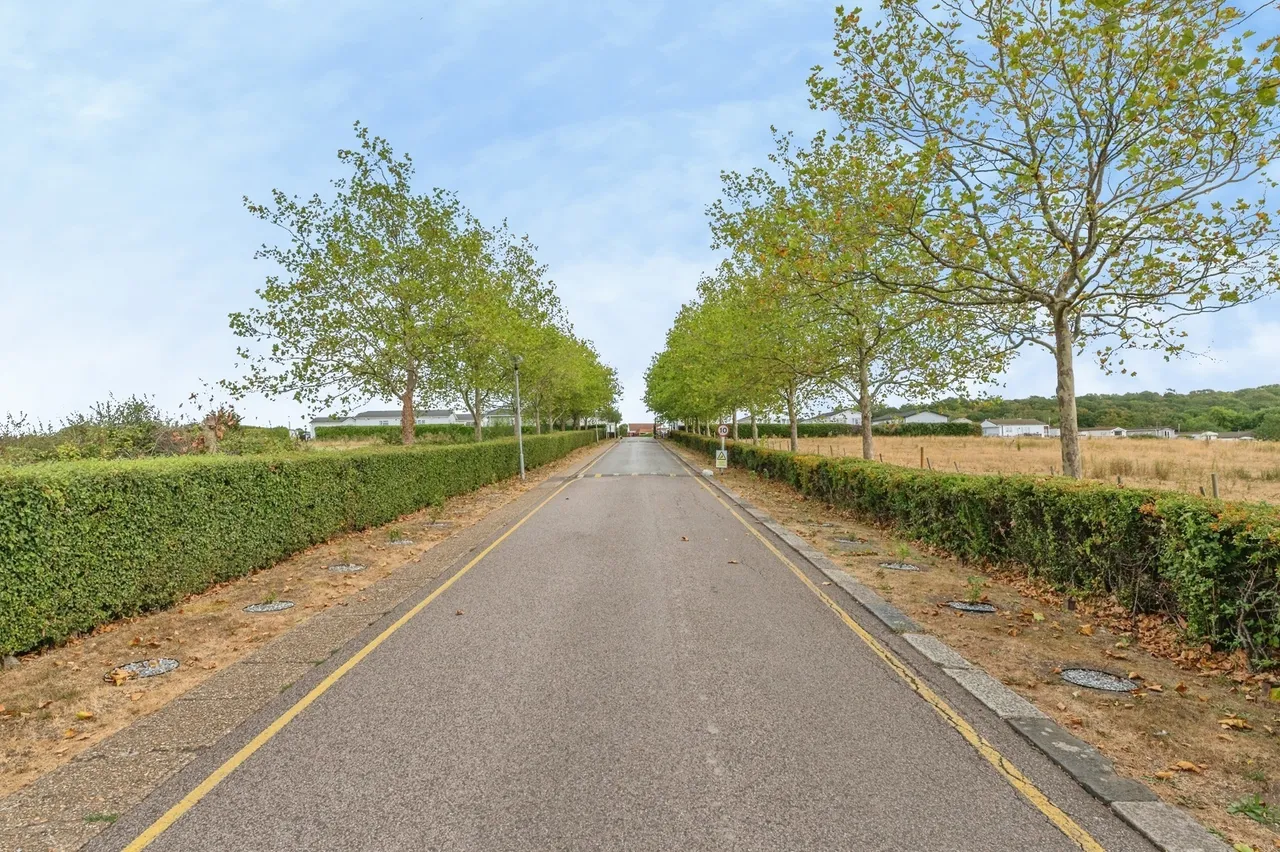 Lower Dunton Road, Dunton, CM13, photo 4