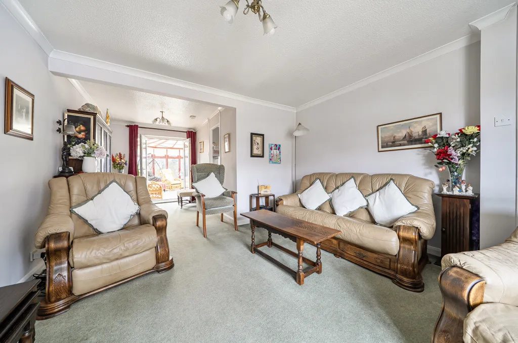 Falcon View, Greens Norton, Towcester, Northamptonshire, NN12 8BT, photo 5