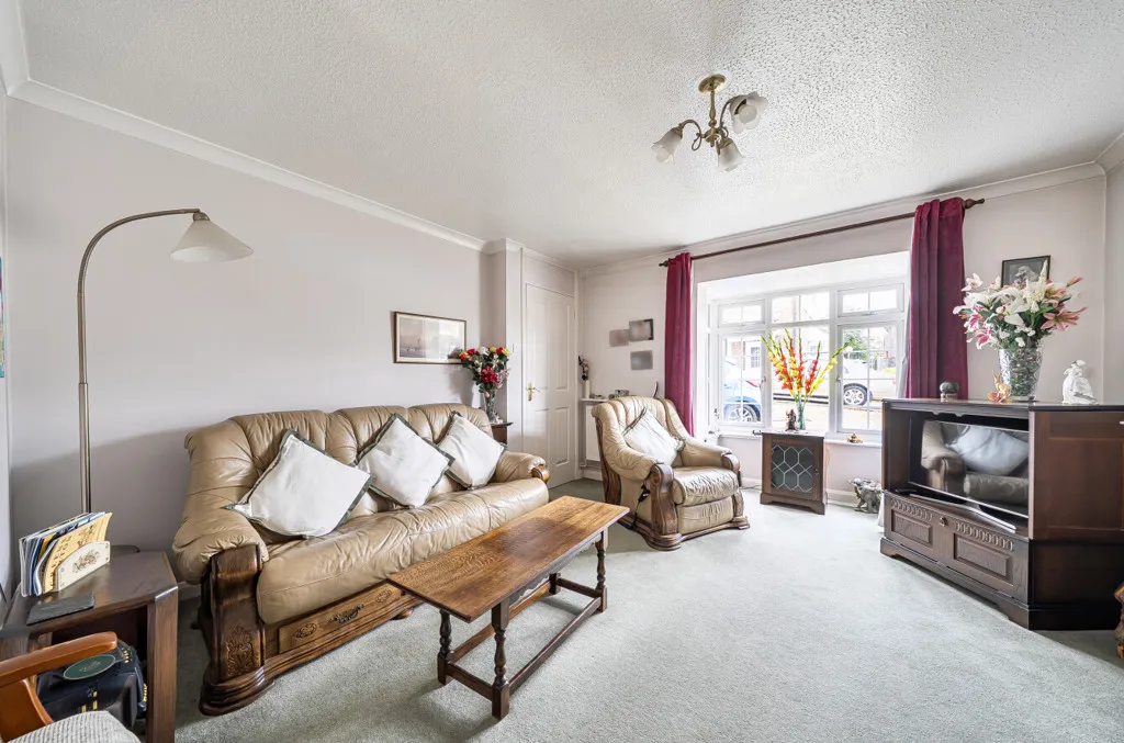 Falcon View, Greens Norton, Towcester, Northamptonshire, NN12 8BT, photo 6