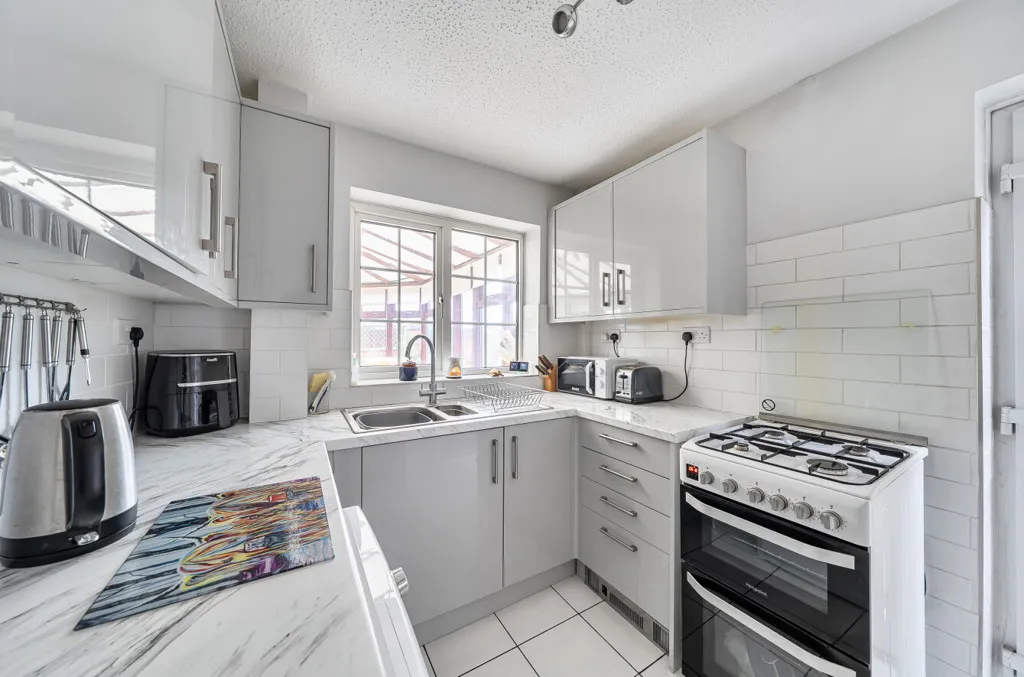 Falcon View, Greens Norton, Towcester, Northamptonshire, NN12 8BT, photo 11