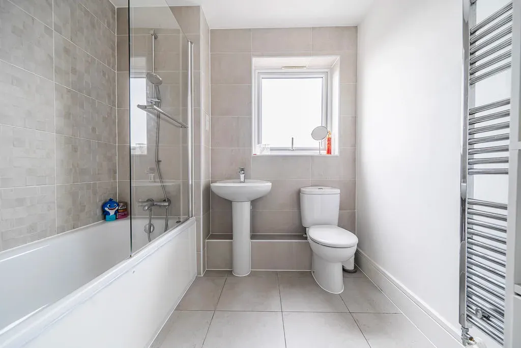 19 Marquess Drive, Bletchley, Milton Keynes, Buckinghamshire, MK2 2FN, photo 4
