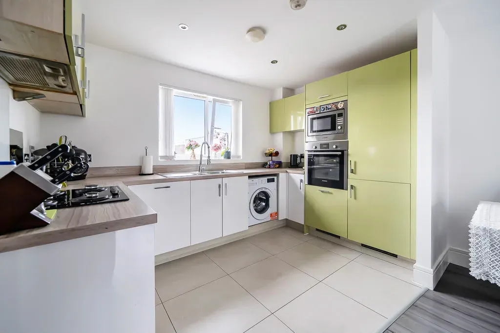 19 Marquess Drive, Bletchley, Milton Keynes, Buckinghamshire, MK2 2FN, photo 10