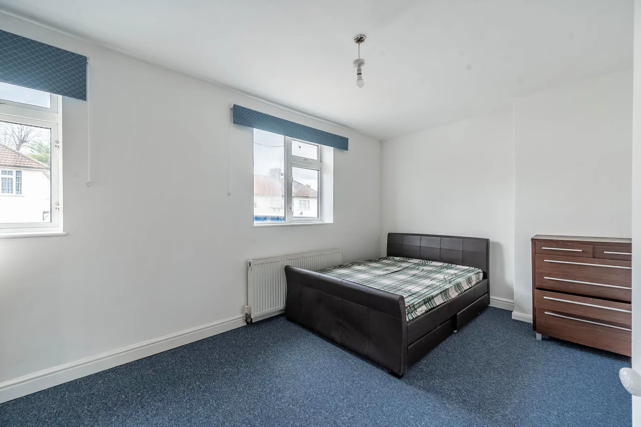 87 Littlefield Road, Edgware, photo 6