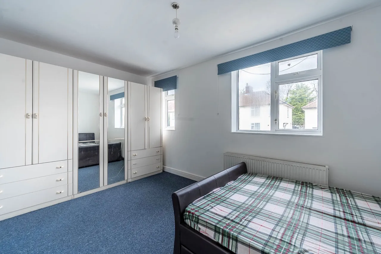 87 Littlefield Road, Edgware, photo 7