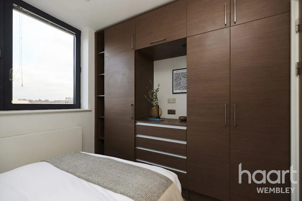 Manor Park Road, London, NW10, photo 10