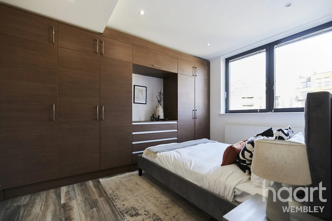 Manor Park Road, London, NW10, photo 5