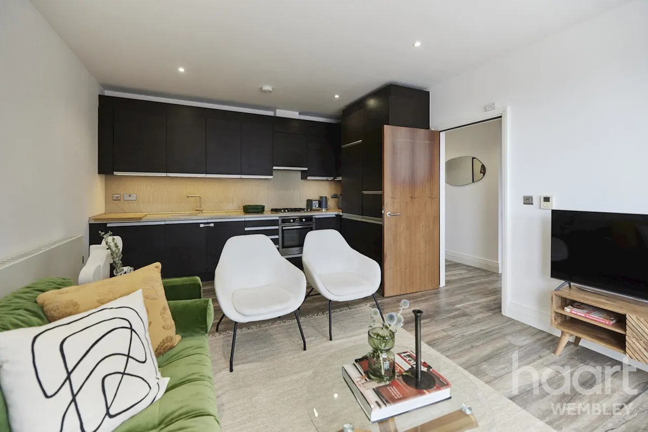 Manor Park Road, London, NW10, photo 22