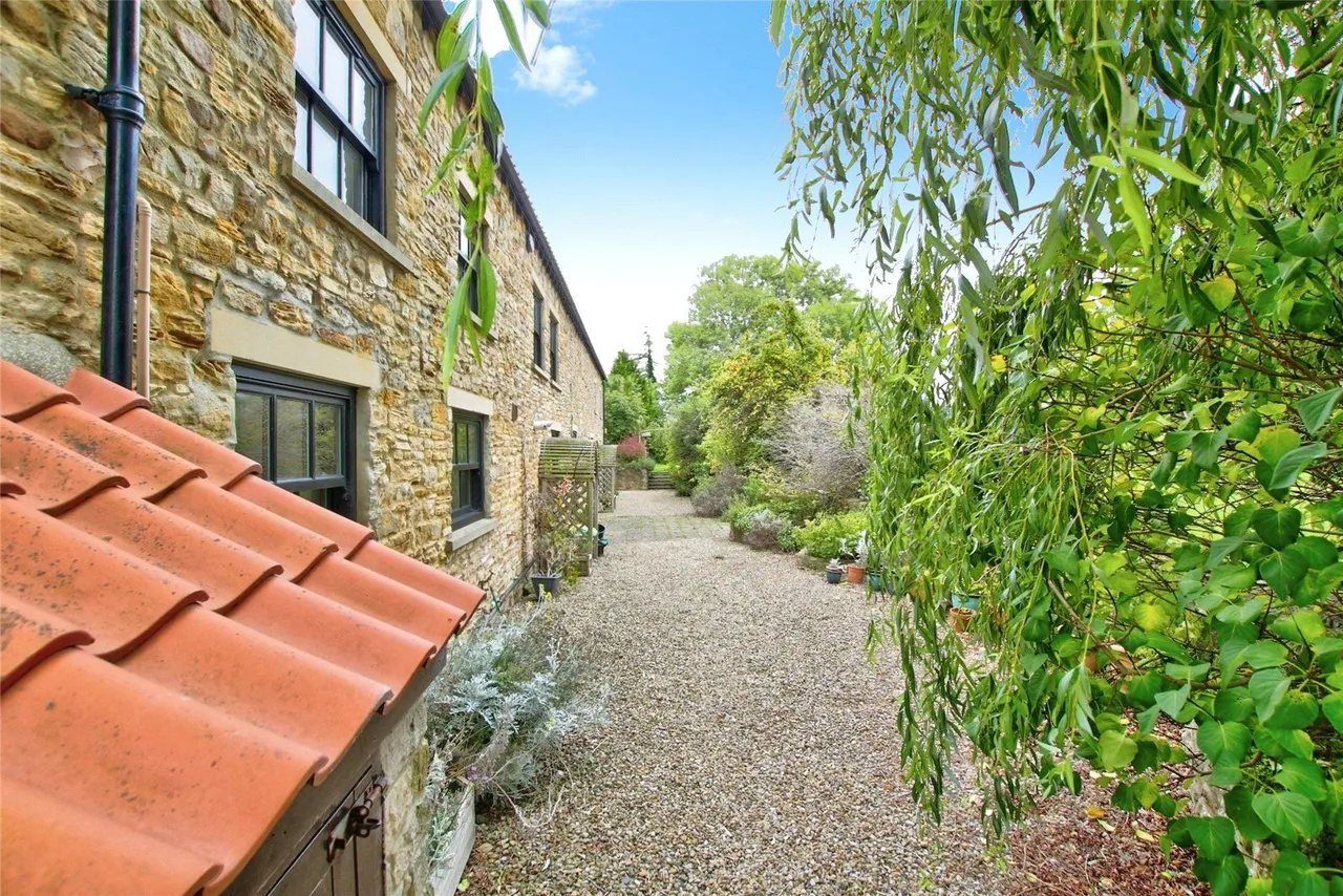 Staindrop Road, West Auckland, DL14, photo 10
