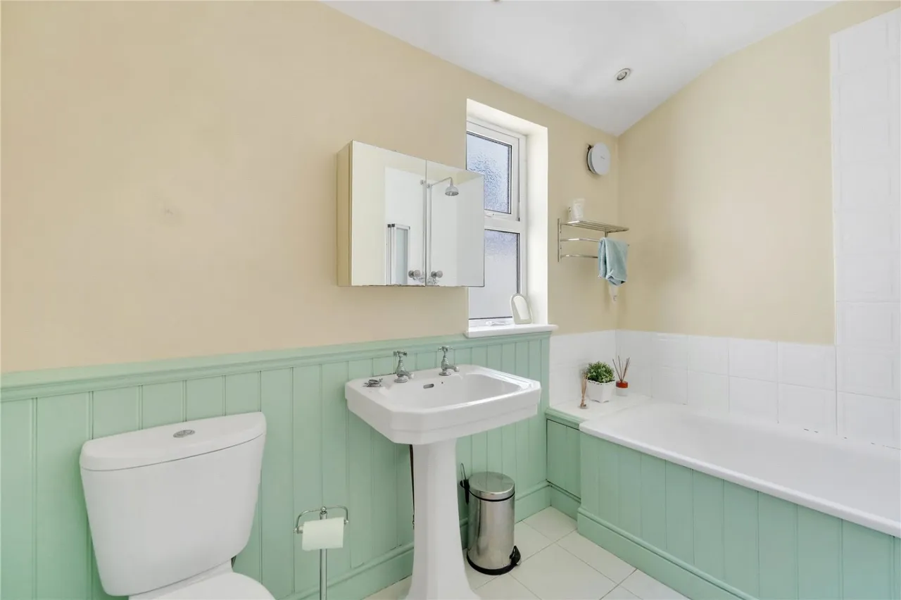Oldfield Road, London, NW10, photo 11