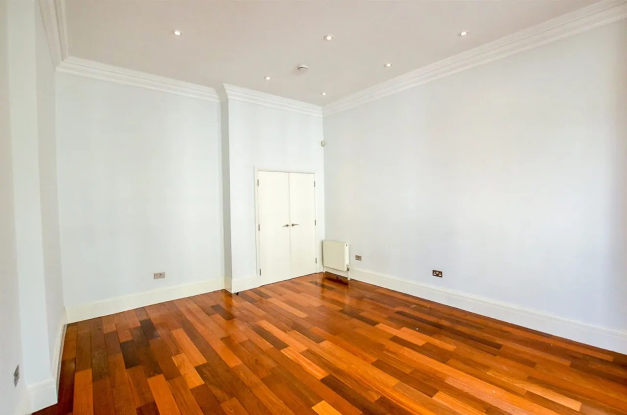 Campden Hill Gardens, London, W8, photo 15