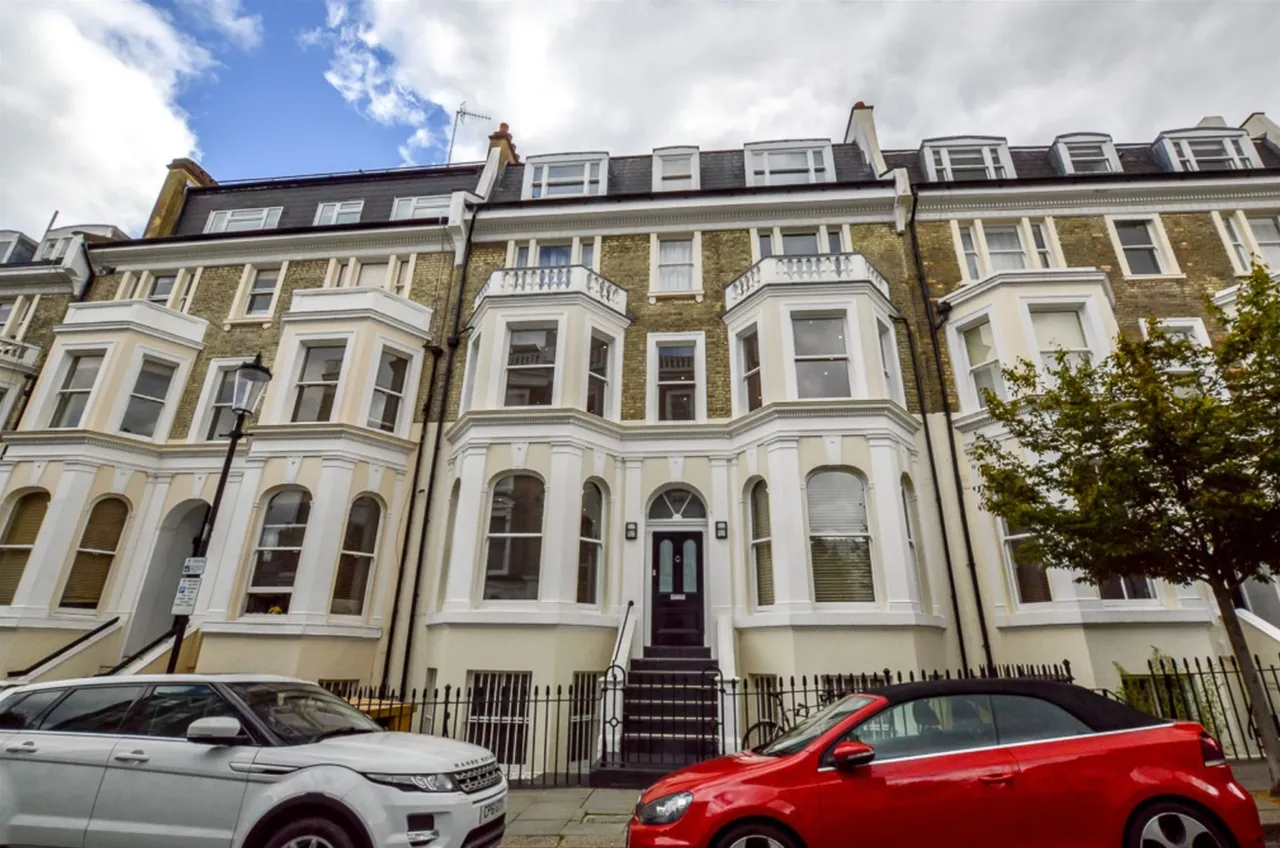Campden Hill Gardens, London, W8, photo 8