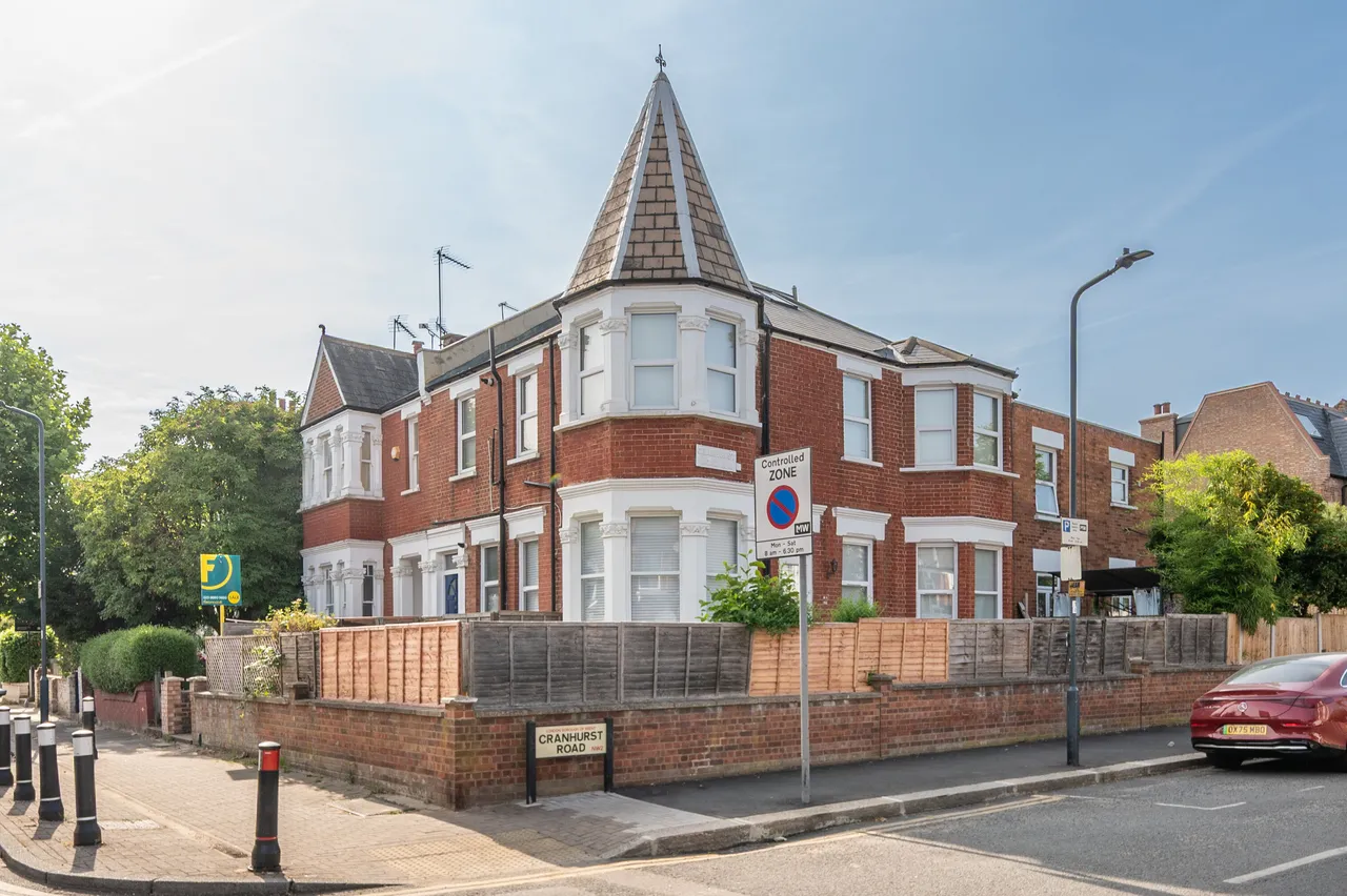 Flat 4, 75 Melrose Avenue, London, photo 8