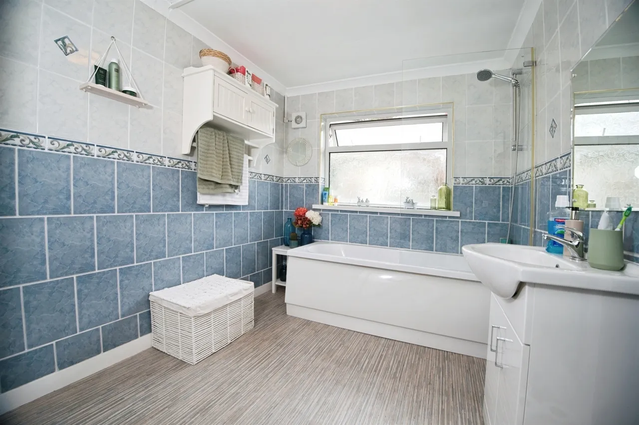 Maesycoed Road, Pontypridd, CF37, photo 9
