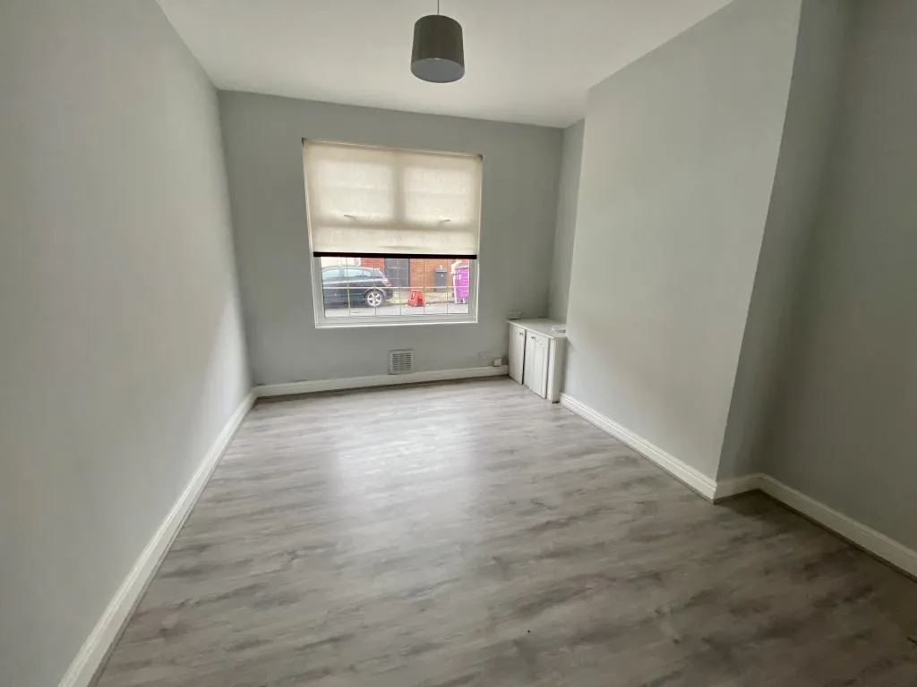 Dorrit Street, L8, photo 2