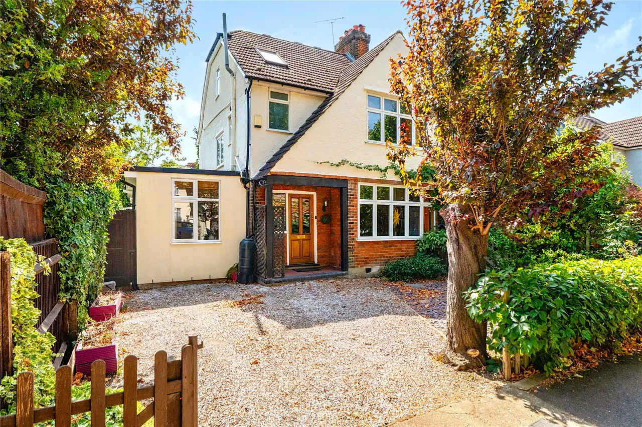 4 bed house for sale, Elgar Avenue, Surbiton, KT5