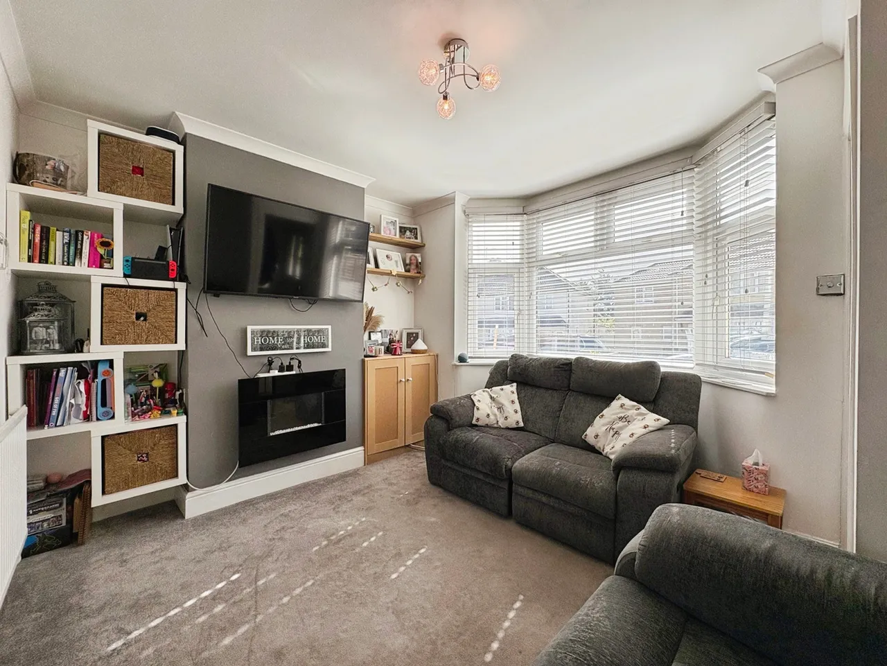 Russell Avenue, Kingswood, Bristol, South Gloucestershire, photo 2