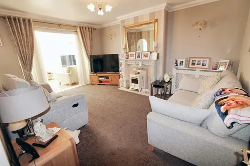 Lambourne Road, Chigwell, IG7 6EN, photo 8