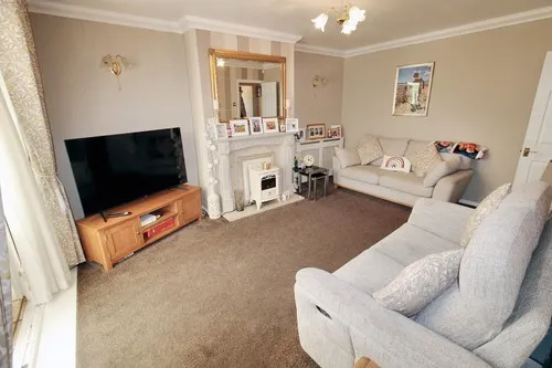 Lambourne Road, Chigwell, IG7 6EN, photo 6