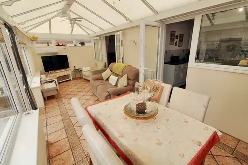 Lambourne Road, Chigwell, IG7 6EN, photo 9