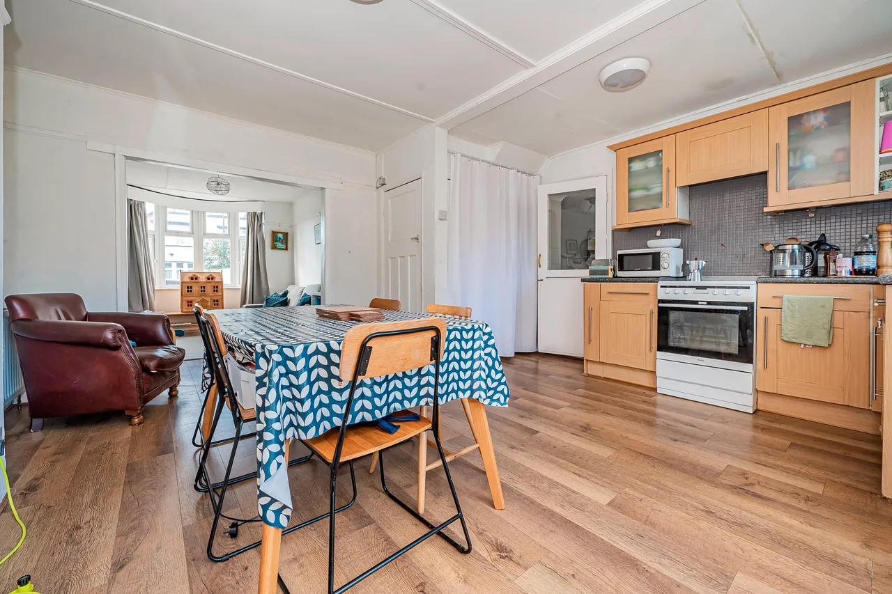 Waverley Avenue, Twickenham, TW2, photo 16