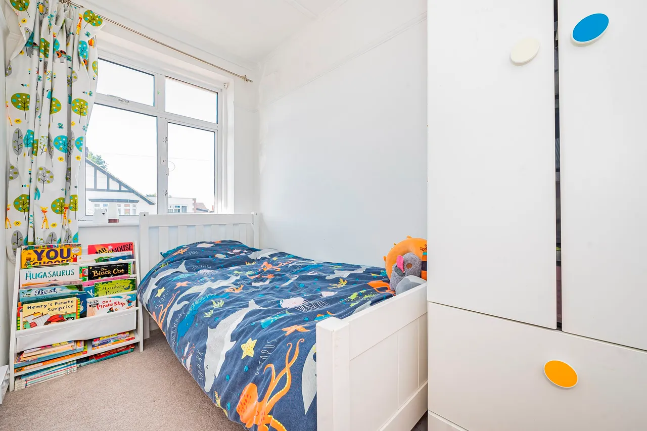 Waverley Avenue, Twickenham, TW2, photo 12
