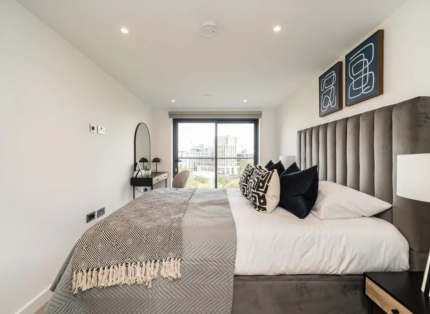 Plough Road, Battersea, SW11, photo 10