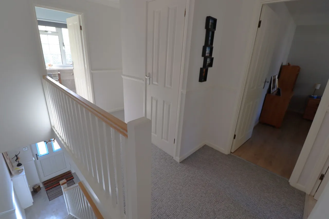 Borman Close, Eastwood, SS9, photo 10