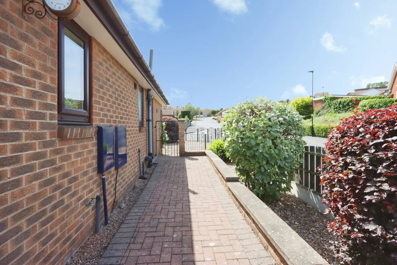 Moorthorpe Way, Owlthorpe, Sheffield, S20, photo 6