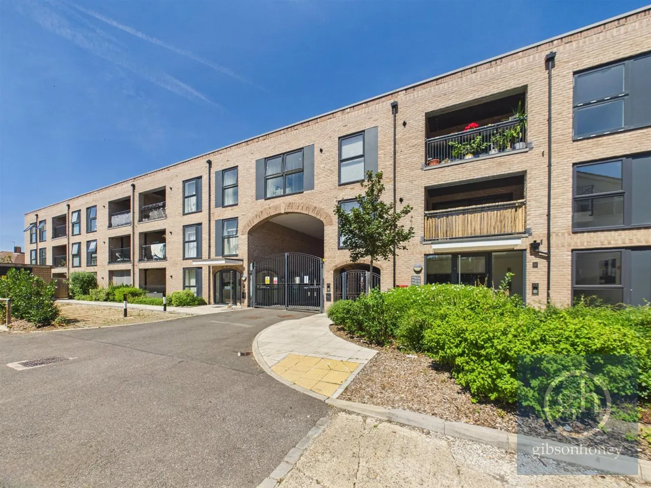 2 bed flat to rent — Bourne Court, South Ruislip, Ruislip, HA4 6ET