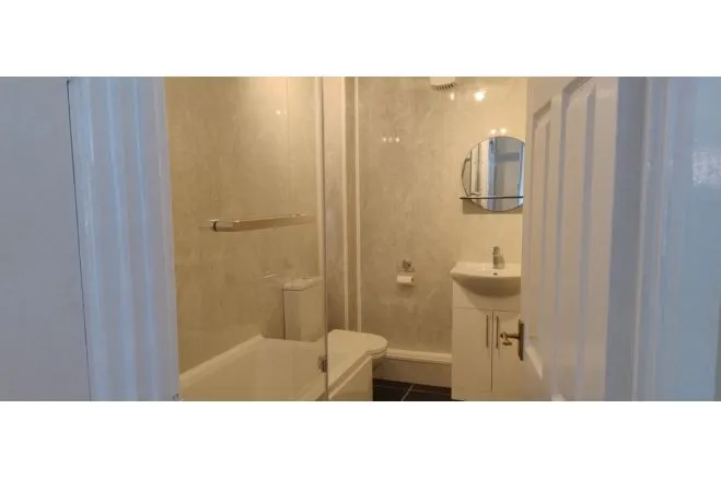 Chapel Street, Thatcham, RG18, photo 6