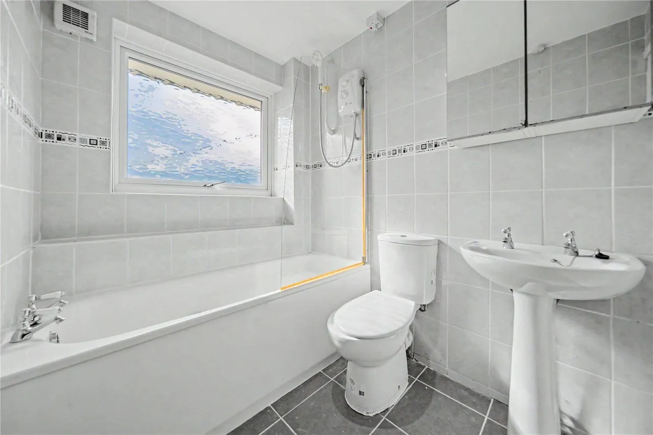 New Croft, Horsforth, LS18, photo 16