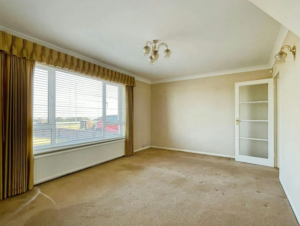 Sandwich Road, Cliffsend, CT12, photo 11