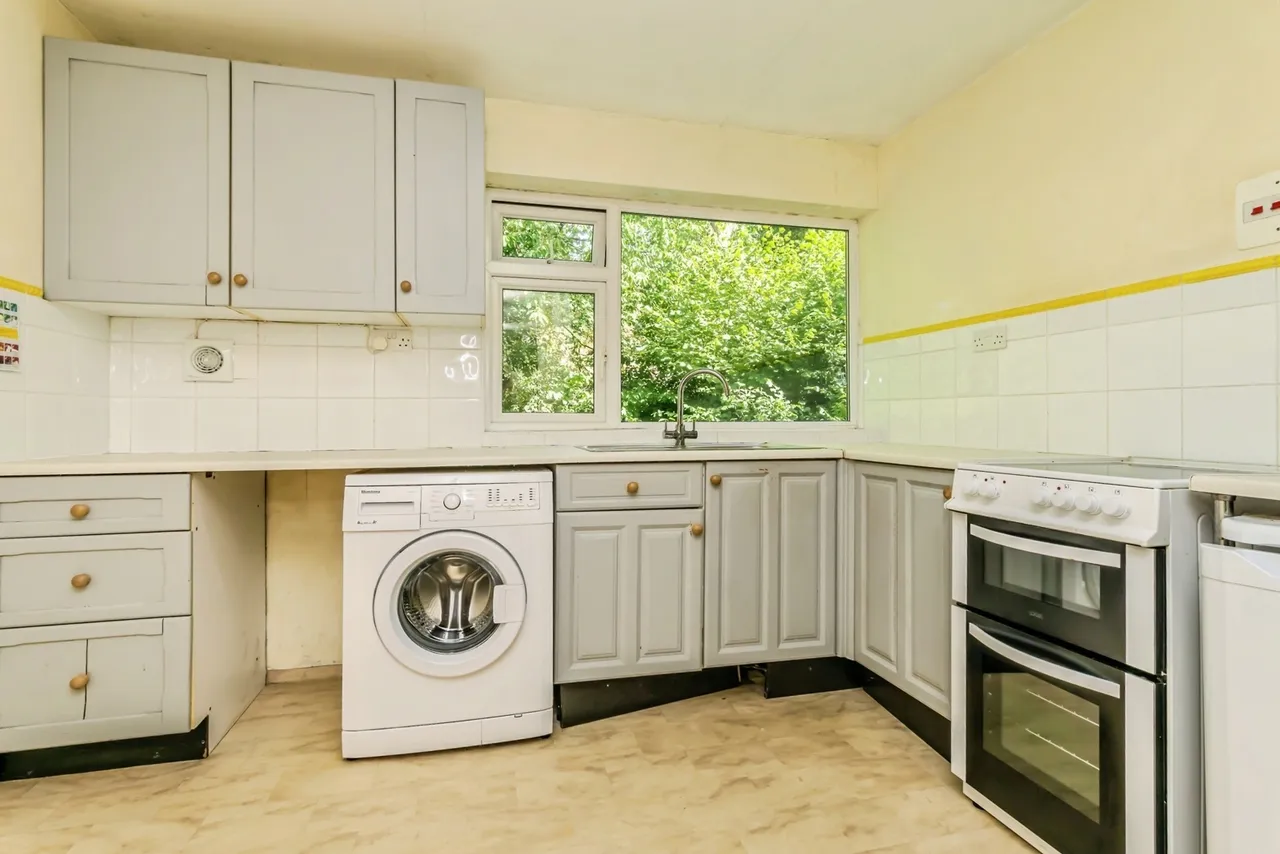 Beechwood Road, Caterham, Surrey, CR3, photo 19