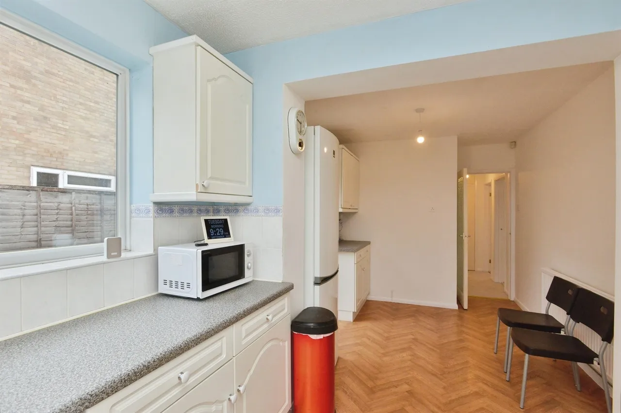 High View, Deanshanger, MK19, photo 5