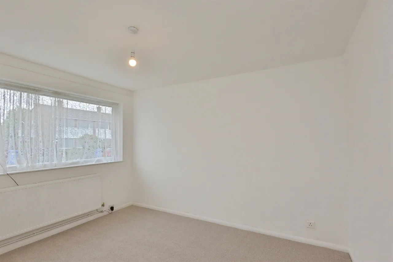 High View, Deanshanger, MK19, photo 8