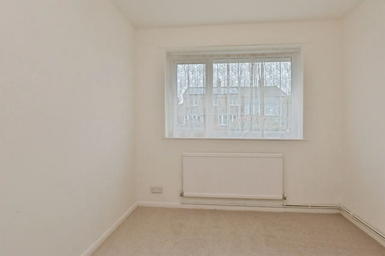 High View, Deanshanger, MK19, photo 10
