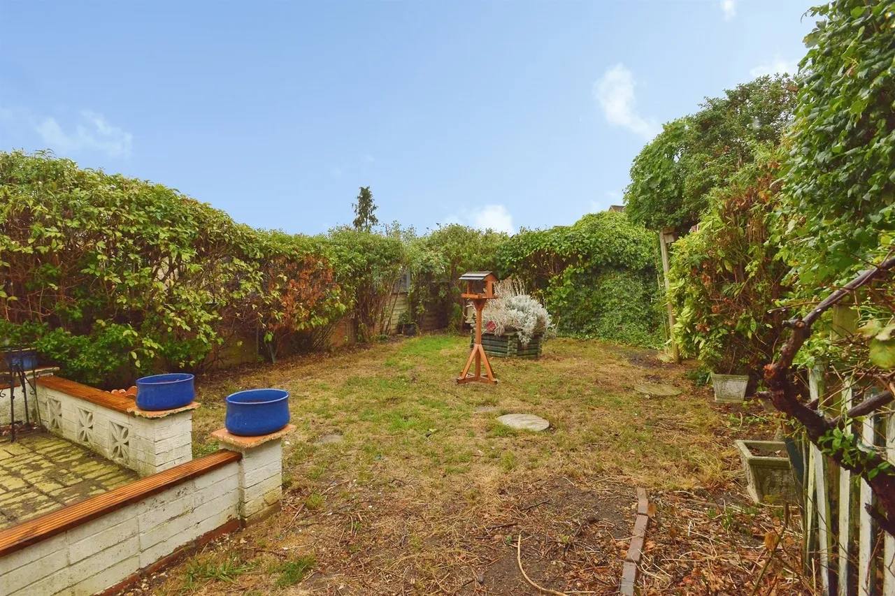 High View, Deanshanger, MK19, photo 18