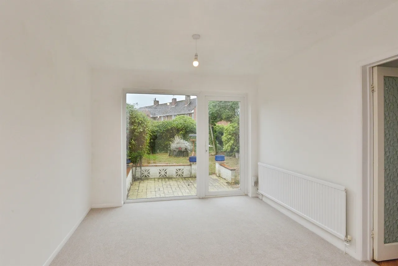 High View, Deanshanger, MK19, photo 13