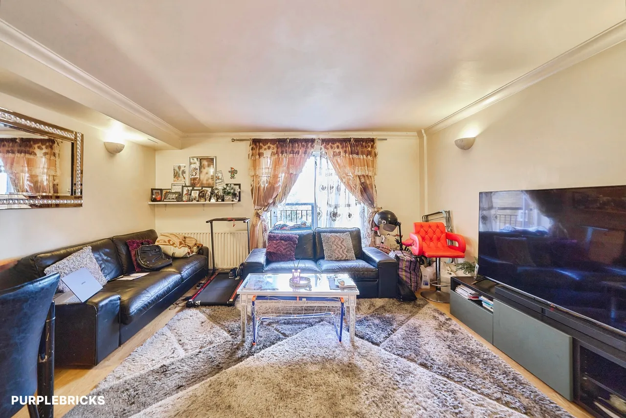 Abbey Road, Barking, IG11, photo 2