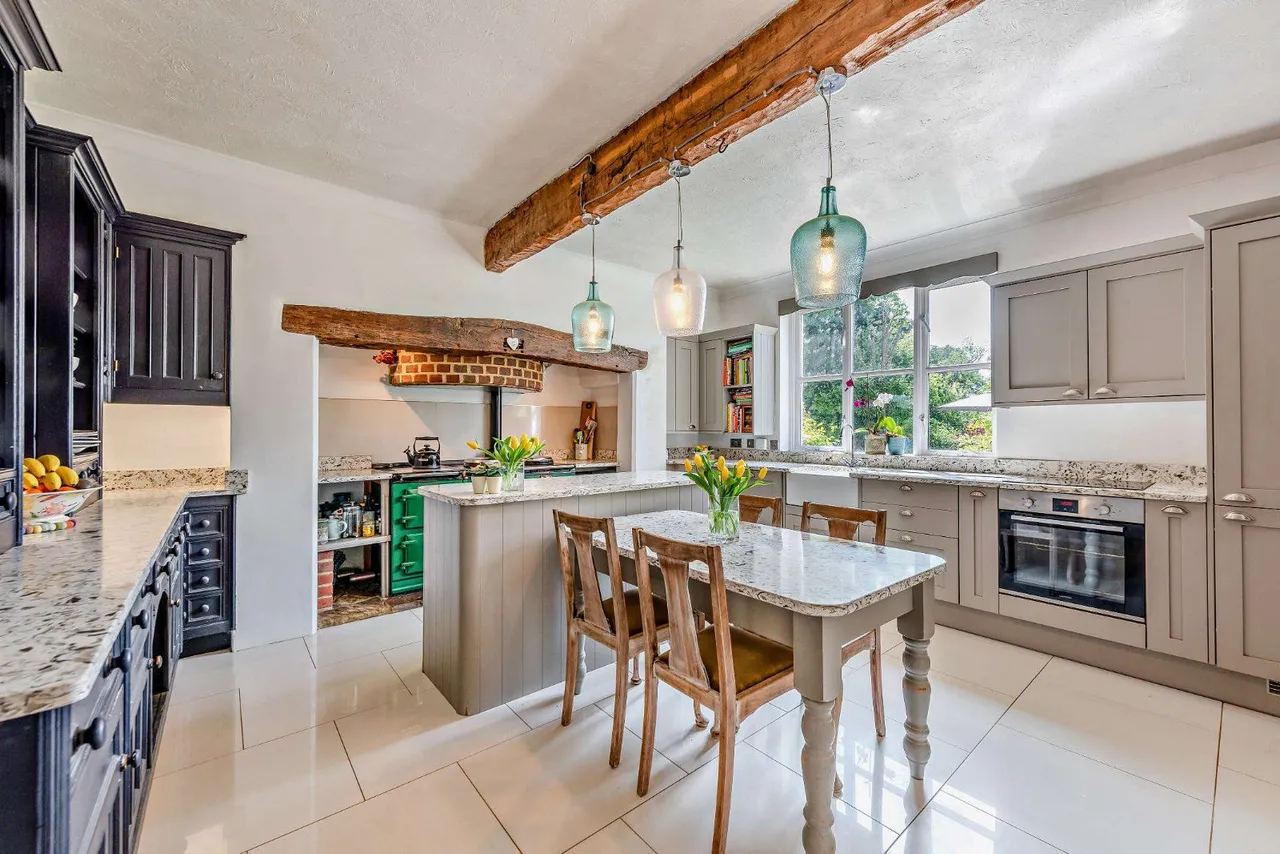 Strood Lane, Warnham, Horsham, West Sussex, RH12 3PF, photo 2