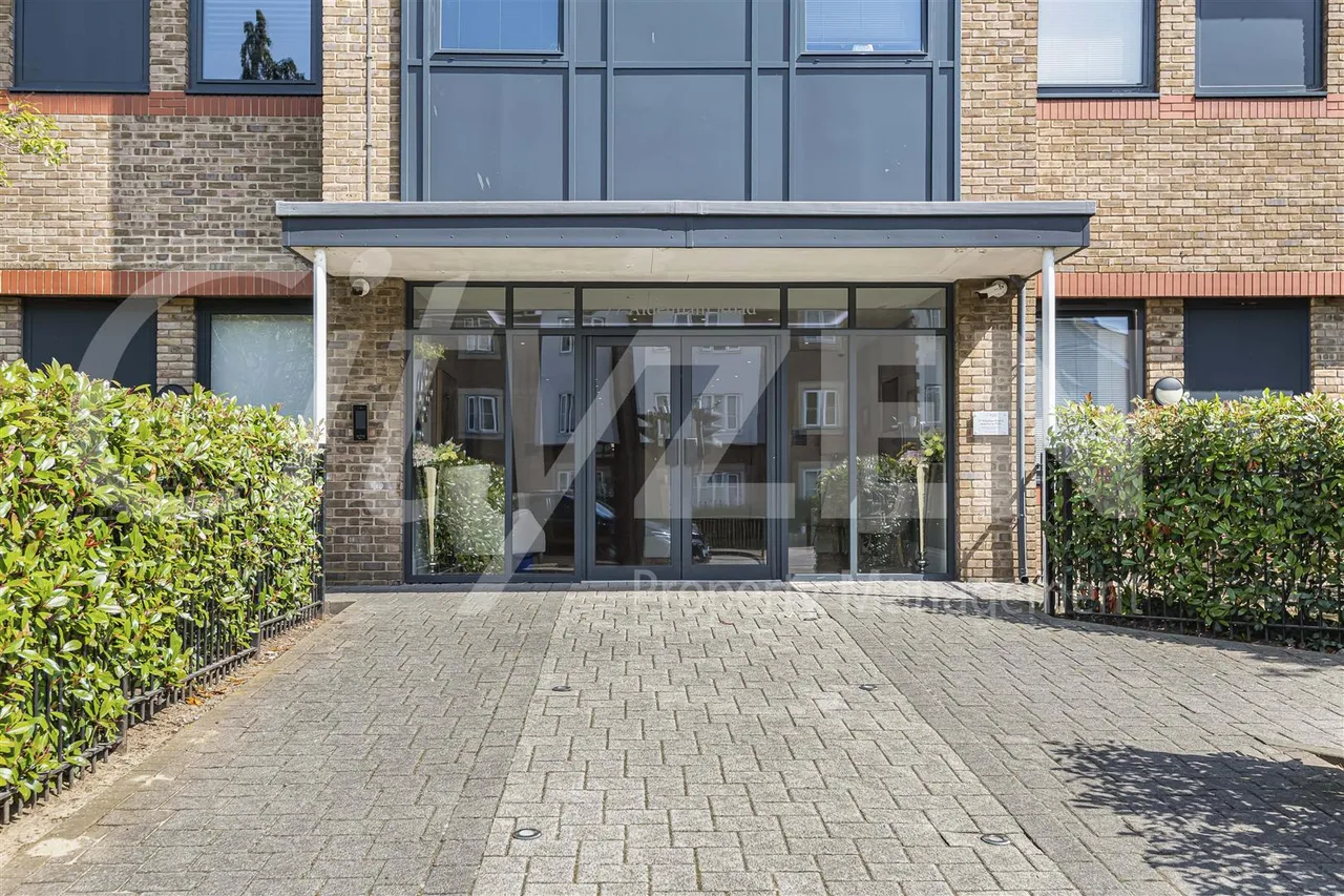 Aldenham Road, Bushey, WD23, photo 5