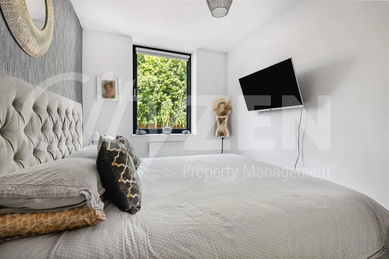 Aldenham Road, Bushey, WD23, photo 8