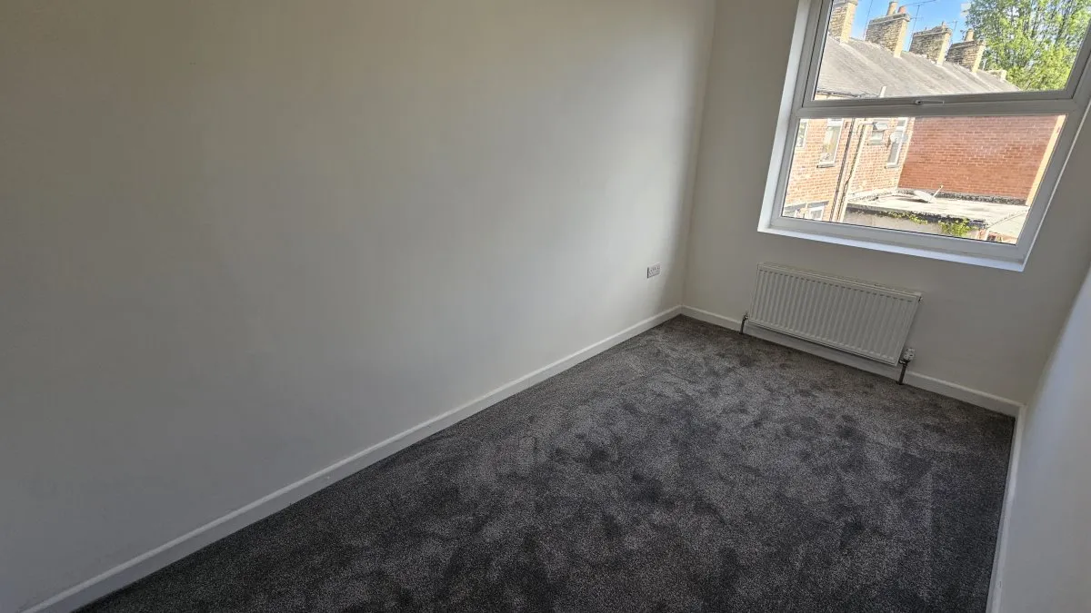 Doncaster Road, Barnsley, photo 6
