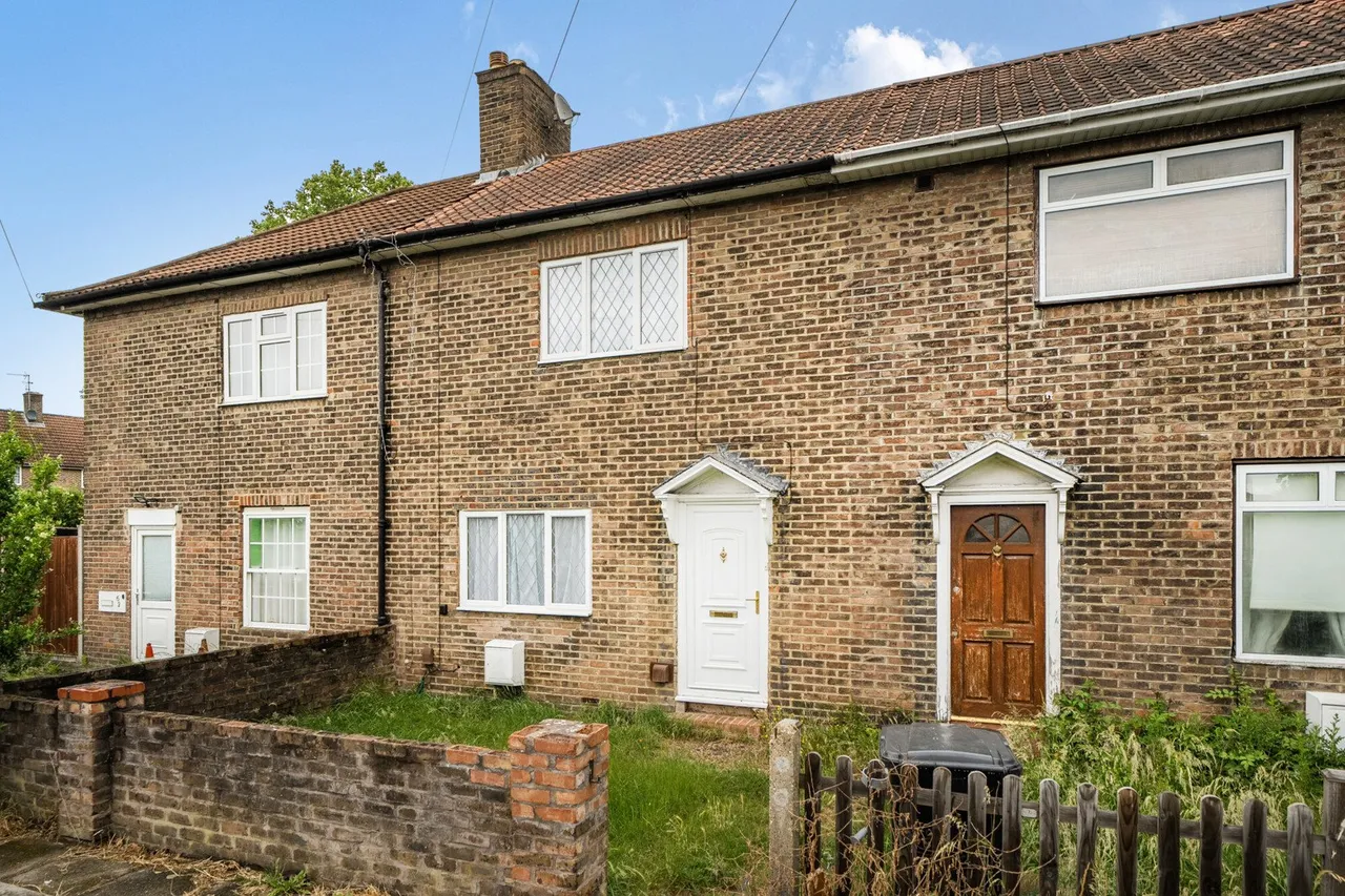 2 bed house for sale — Headcorn Road, BR1