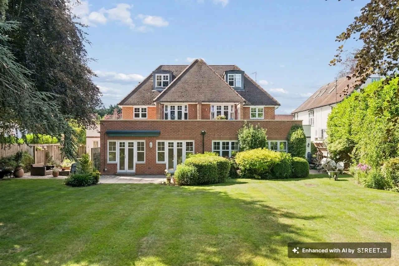 2 bed flat for sale — Ledborough Lane, Ledborough Court, HP9